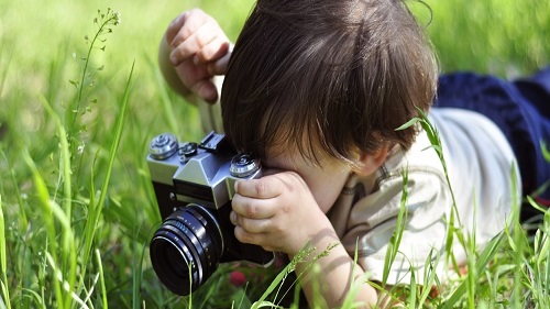 چگونه عکاسی کودک را انجام دهیم؟